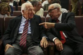 ÓBITO/ALMEIDA SANTOS: MÁRIO SOARES “PROFUNDAMENTE TRISTE” COM MORTE DE AMIGO