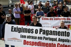 TRABALHADORES DA SOARES DE COSTA CONCENTRADOS NOS ESTALEIROS DE GAIA PARA EXIGIR SALÁRIOS