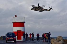 POLÍCIA MARÍTIMA CONTINUA EM TERRA A PROCURAR JOVEM DESAPARECIDO NA NAZARÉ