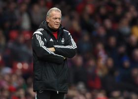SWANSEA ANUNCIA PERMANÊNCIA DE TREINADOR ALAN CURTIS, APESAR DE MAUS RESULTADOS