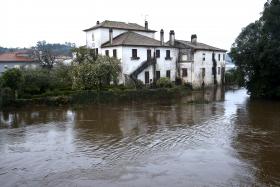 MAU TEMPO PROVOCA UM DESALOJADO E CORTE DE VÁRIAS ESTRADAS