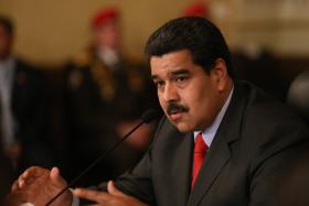 PRESIDENTE DA VENEZUELA DECRETA ESTADO DE “EMERGÊNCIA ECONÓMICA” POR 60 DIAS