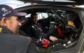 STÉPHANE PETERHANSEL ROUBA LIDERANÇA A SÉBASTIEN LOEB DO DAKAR2016