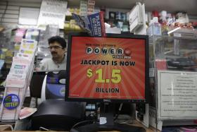 PELO MENOS UM VENCEDOR DA LOTARIA COM O MAIOR ‘JACKPOT’ DA HISTÓRIA DOS EUA