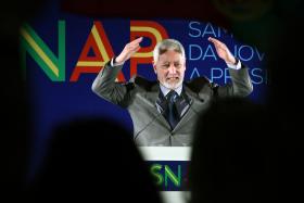 PRESIDENCIAIS: NÓVOA NÃO COMENTA ACUSAÇÕES “ABSURDAS” QUE SURGEM “DIA APÓS DIA”