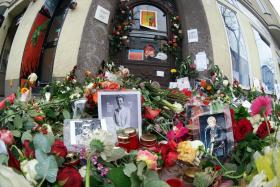 CINZAS DE DAVID BOWIE DEVERÃO SER ESPALHADAS EM BALI, INDONÉSIA