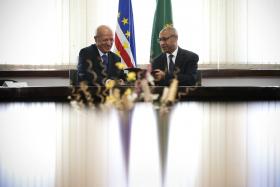 PRIMEIROS-MINISTROS DE PORTUGAL E CABO VERDE APELAM PARA A ESTABILIDADE POLÍTICA NA GUINÉ-BISSAU