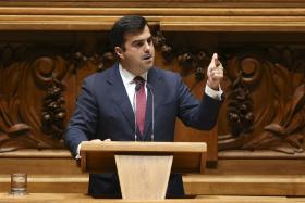 PSD ACUSA GOVERNO DE ESTAR REFÉM DA “‘TROIKA’ DE ESQUERDA”