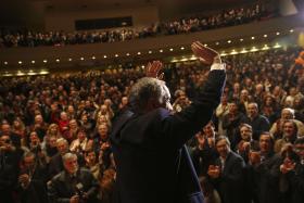 PRESIDENCIAIS: PERANTE MIL PESSOAS EM BRAGA MARCELO DIZ QUE “O POVO É QUEM MAIS ORDENA”