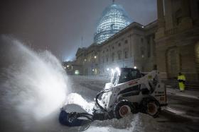 WASHINGTON DEBAIXO DE UMA MONSTRUOSA TEMPESTADE DE NEVE