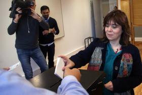 PRESIDENCIAIS: CATARINA MARTINS PEDE AOS PORTUGUESES QUE NÃO FIQUEM EM CASA