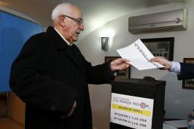 PRESIDENCIAIS: HENRIQUE NETO “OTIMISTA” NUMA BAIXA ABSTENÇÃO