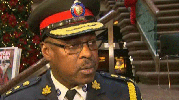 O chefe de polícia Mark Saunders é mostrado na sede da polícia na College Street, na quinta-feira, 7 de janeiro