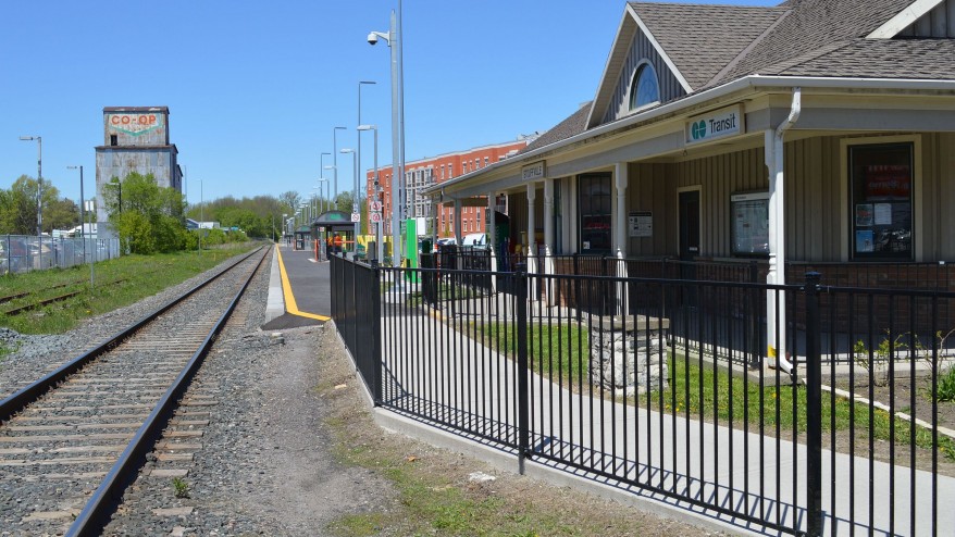 Estação ferroviária operada pela GO Transit. Foto cedida por: Secondarywaltz