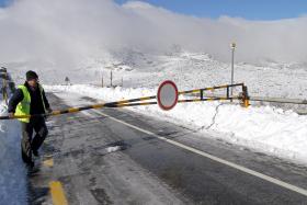 MAU TEMPO: CINCO PESSOAS RESGATADAS PELA GNR APÓS PERNOITAREM NA SERRA DA ESTRELA