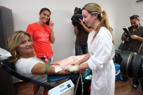 TELMA MONTEIRO FOI OPERADA E DEVE PARAR TRÊS MESES