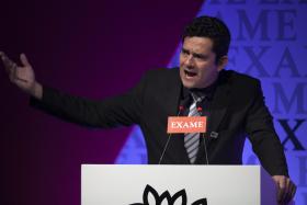 JUIZ BRASILEIRO DIZ QUE HÁ PROVAS DE SUBORNO EM DONATIVOS ELEITORAIS