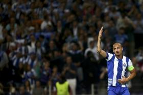 SÃO PAULO CONFIRMA EMPRÉSTIMO DE PORTISTA MAICON