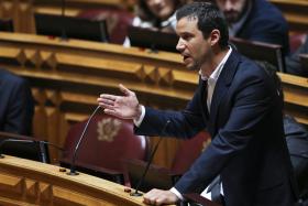 OE2016: PS ACUSA PSD DE FAZER “CLAQUE” CONTRA OS INTERESSES NACIONAIS