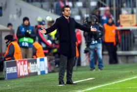MARCO SILVA CONDUZ OLYMPIACOS AO SEXTO TÍTULO GREGO DE FUTEBOL
