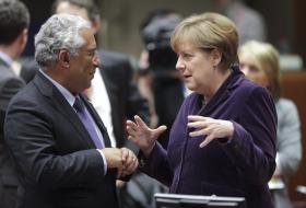 ANTÓNIO COSTA VISITA ANGELA MERKEL COM ORÇAMENTO PORTUGUÊS EM DESTAQUE