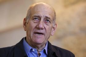 EX-PRIMEIRO-MINISTRO ISRAELITA EHUD OLMERT LEVADO PARA A PRISÃO PARA CUMPRIR PENA