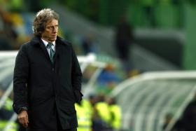 JORGE JESUS DESVALORIZA PERDA DE PONTOS DO SPORTING PARA OS RIVAIS
