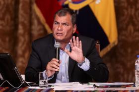 PRESIDENTE DO EQUADOR DEMITE ESTADO-MAIOR GENERAL DAS FORÇAS ARMADAS