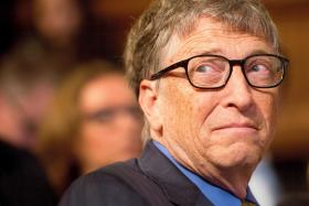 BILL GATES APOIA FBI NO CASO DO DESBLOQUEIO DE IPHONE DE TERRORISTA