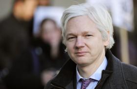 LONDRES REJEITA DECISÃO DA ONU SOBRE “DETENÇÃO ARBITRÁRIA” DE ASSANGE
