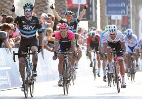 ELIA VIVIANI VENCE SEGUNDA ETAPA E SOBE À LIDERANÇA DA VOLTA AO DUBAI