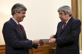 OE2016: GOVERNO ENTREGA PROPOSTA AO PRESIDENTE DA ASSEMBLEIA DA REPÚBLICA