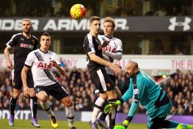 TOTTENHAM VENCE WATFORD E ULTRAPASSA MANCHESTER CITY EM INGLATERRA
