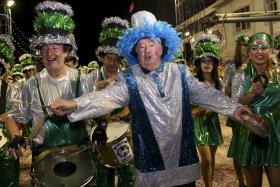 CORTEJO DE CARNAVAL ATRAIU MILHARES DE PESSOAS AO FUNCHAL
