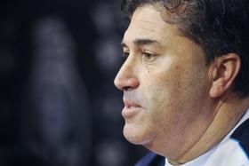 JOSÉ PESEIRO ADMITE QUE O FC PORTO “VAI DEFENDER MAIS DO QUE É HABITUAL”