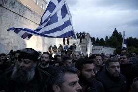 AGRICULTORES GREGOS MANTÊM PROTESTOS EM ATENAS CONTRA GOVERNO DE TSIPRAS
