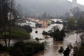 MAU TEMPO: ALERTA PARA AGRAVAMENTO A NORTE DO TEJO, EM ESPECIAL NO MINHO E DOURO LITORAL