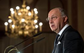 EX-MNE FRANCÊS RENUNCIA A CARGO DE PRESIDENTE DA CONFERÊNCIA DA ONU