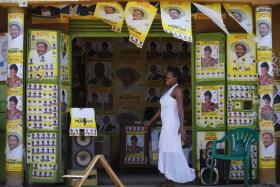 UGANDA/ELEIÇÕES: CHEFE DE ESTADO EM EXERCÍCIO É FAVORITO NAS PRESIDENCIAIS DESTA QUINTA-FEIRA