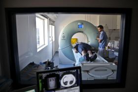 BASTAVA DESCONTO DE 3,1% PARA A ADSE PARA COBRIR DESPESA DE 2015