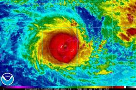 ILHAS FIJI ATINGIDAS PELO PIOR CICLONE DE SEMPRE NA REGIÃO ENFRENTAM EVACUAÇÕES