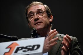 OE2016: PASSOS COELHO ANUNCIA VOTO CONTRA DO PSD A “MAU ORÇAMENTO PARA OS PORTUGUESES”