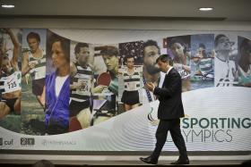 BRUNO DE CARVALHO DIZ QUE ÁRBITROS PRECISAM DE “UM LÍDER QUE NÃO FOGE”