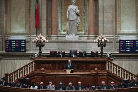 OE2016: PS, BE, PCP E VERDES APROVAM ORÇAMENTO NA GENERALIDADE, PSD E CDS VOTAM CONTRA