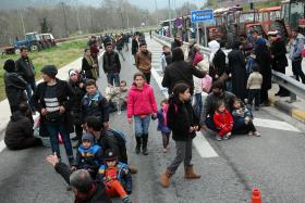 MIGRAÇÕES: GRÉCIA RECUSA TORNAR-SE “LÍBANO DA EUROPA” COM MILHÕES DE REFUGIADOS