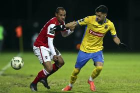 SPORTING DE BRAGA REDUZIDO A NOVE EMPATA EM AROUCA