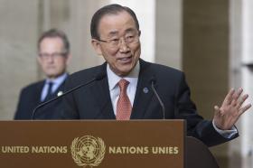 SÍRIA: ONU DISTRIBUI AJUDA HUMANITÁRIA A CIDADE CERCADA NO TERCEIRO DIA DA TRÉGUA