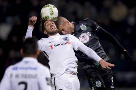 SPORTING EMPATA EM GUIMARÃES E RECEBE BENFICA COM UM PONTO DE AVANÇO