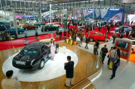 CHINA QUER METADE DA NOVA FROTA AUTOMÓVEL DO ESTADO ALIMENTADA A ENERGIA RENOVÁVEL
