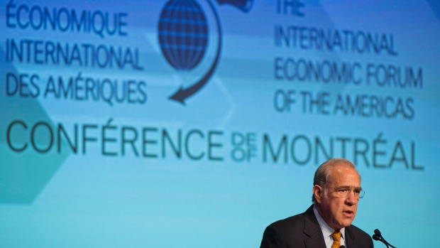 O Secretário-Geral da OCDE, Angel Gurria fala aos delegados durante o Fórum Económico Internacional das Américas em Montreal - 10 de junho de 2013. The Canadian Press/Graham Hughes
